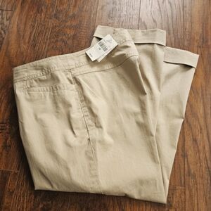 NWT J.Jill Khaki Capri Pants Size 10